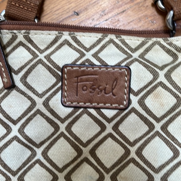 FOSSIL SMALL CROSSBODY CANVAS BAG, lots of compartments - Picture 2 of 8